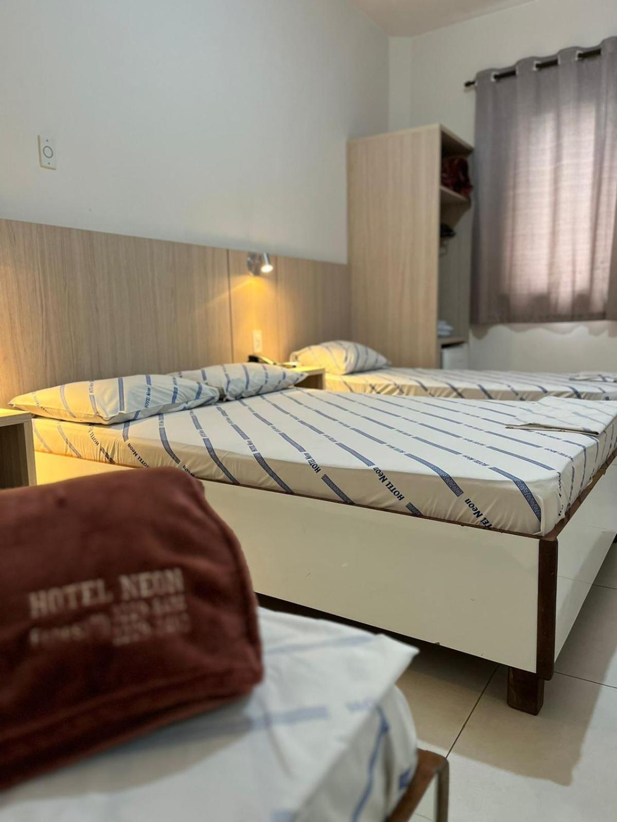Hotel Neon - próximo a 25 de março, Bom Retiro e Brás, á 2min do mirante Sampa SKY e pista de skate Anhangabaú São Paulo Extérieur photo
