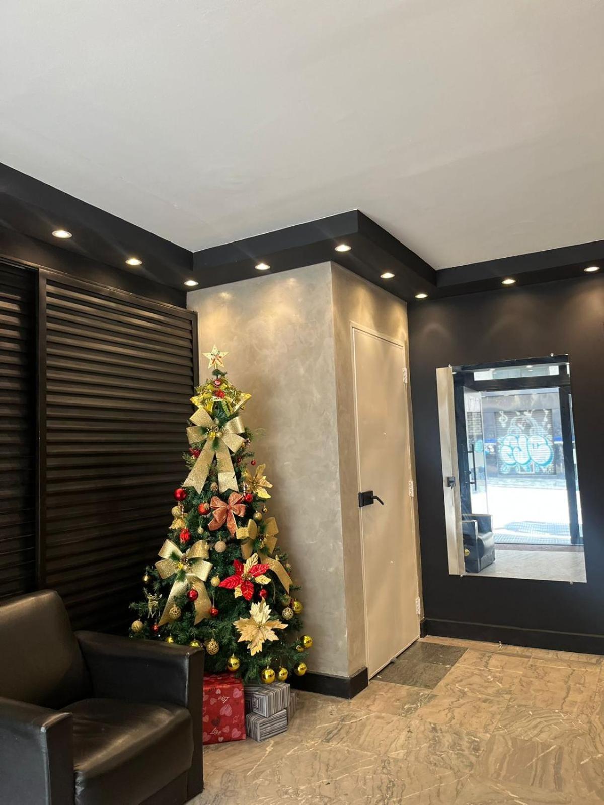 Hotel Neon - próximo a 25 de março, Bom Retiro e Brás, á 2min do mirante Sampa SKY e pista de skate Anhangabaú São Paulo Extérieur photo