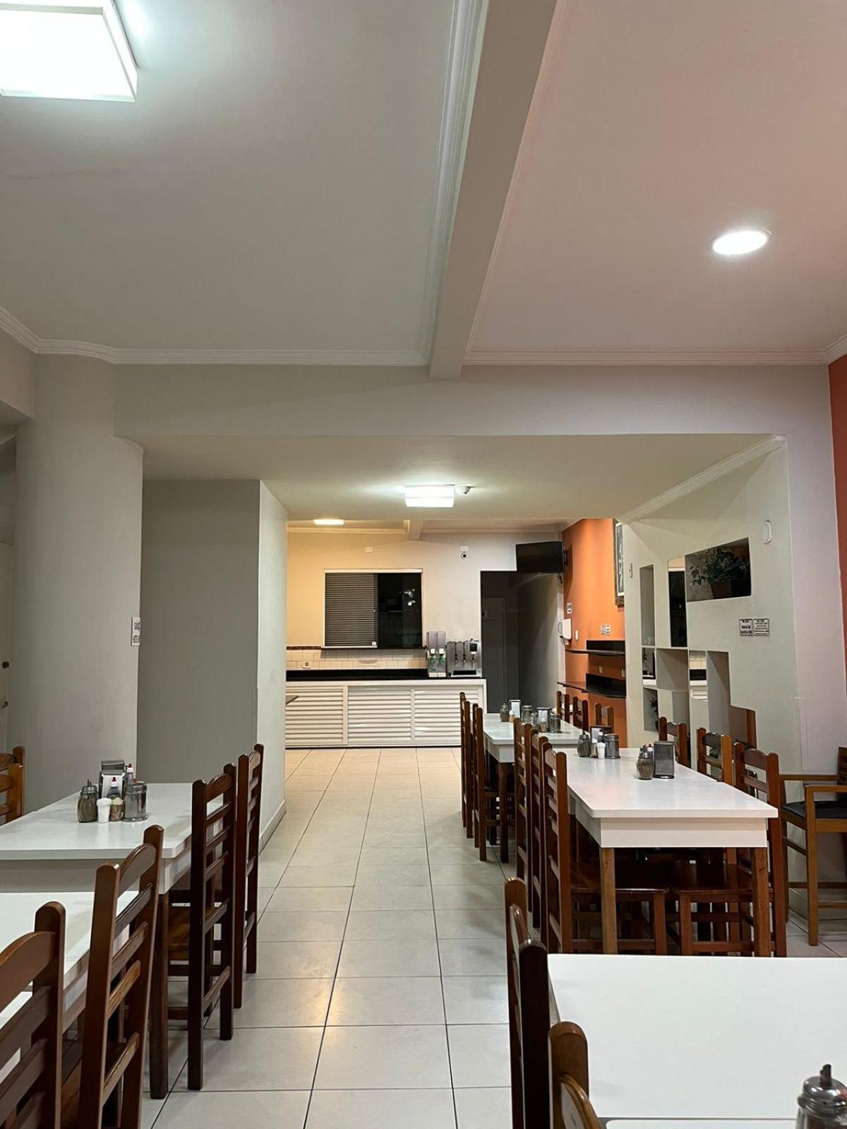 Hotel Neon - próximo a 25 de março, Bom Retiro e Brás, á 2min do mirante Sampa SKY e pista de skate Anhangabaú São Paulo Extérieur photo