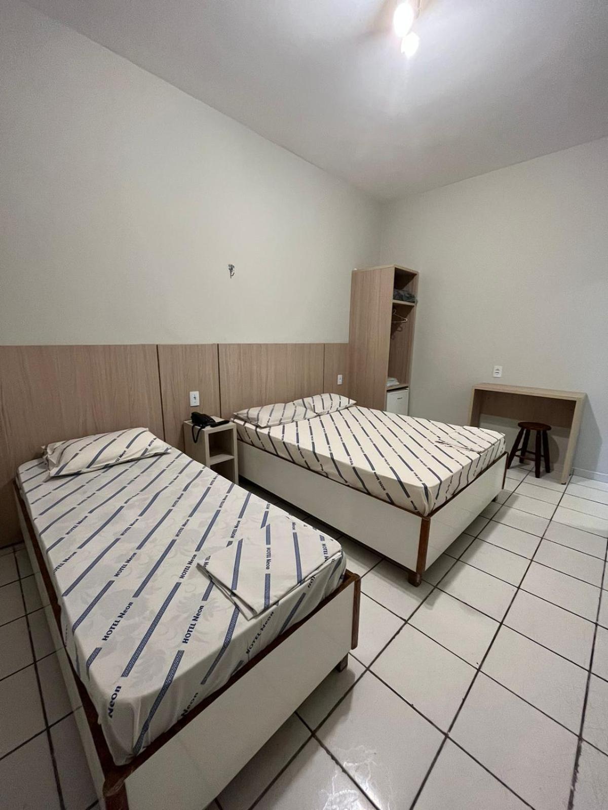 Hotel Neon - próximo a 25 de março, Bom Retiro e Brás, á 2min do mirante Sampa SKY e pista de skate Anhangabaú São Paulo Extérieur photo