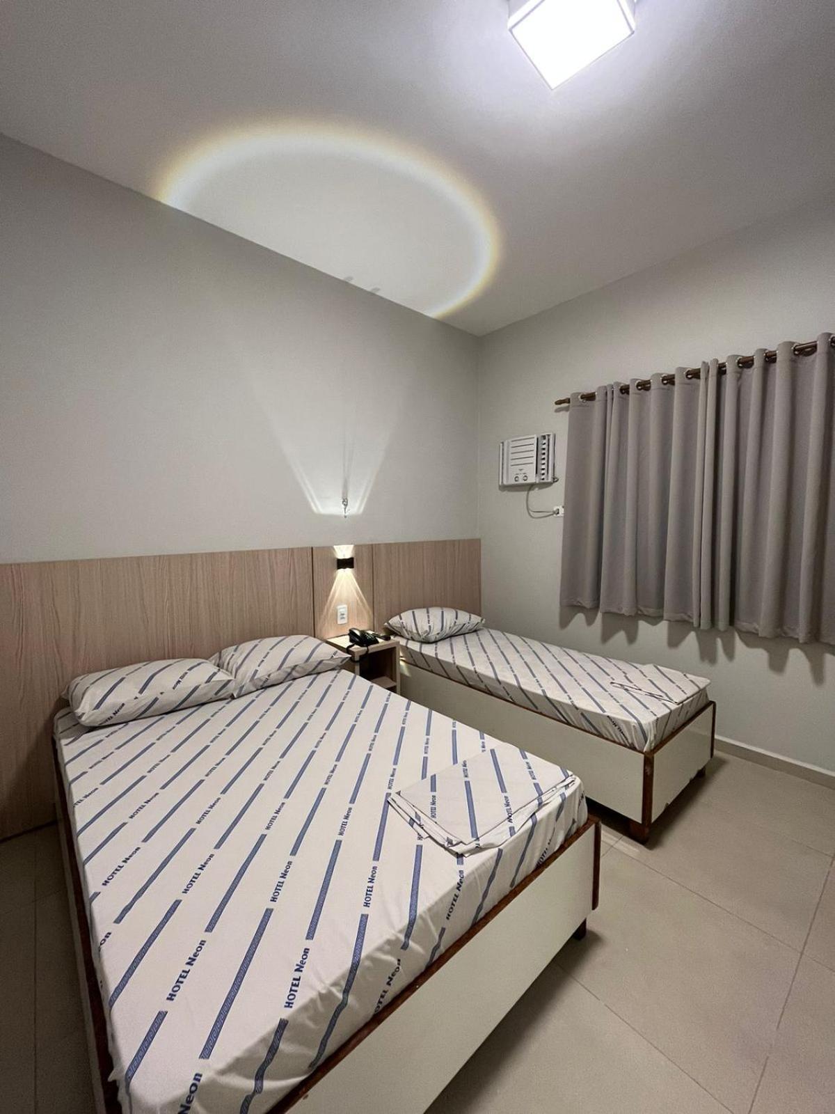Hotel Neon - próximo a 25 de março, Bom Retiro e Brás, á 2min do mirante Sampa SKY e pista de skate Anhangabaú São Paulo Extérieur photo